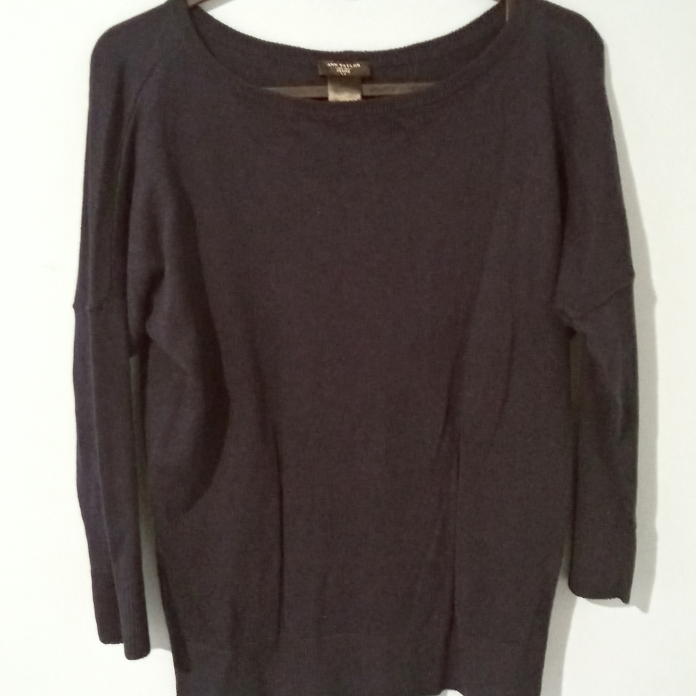 Ann Taylor Navy Scoop Neck Lightweight Sweater